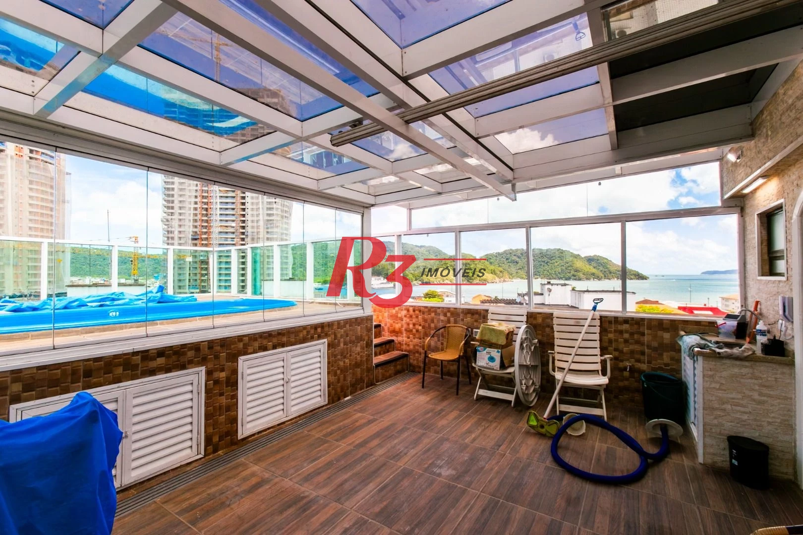 Cobertura com 3 dormitórios à venda, 274 m² por R$ 1.750.000,00 - Ponta da Praia - Santos/SP