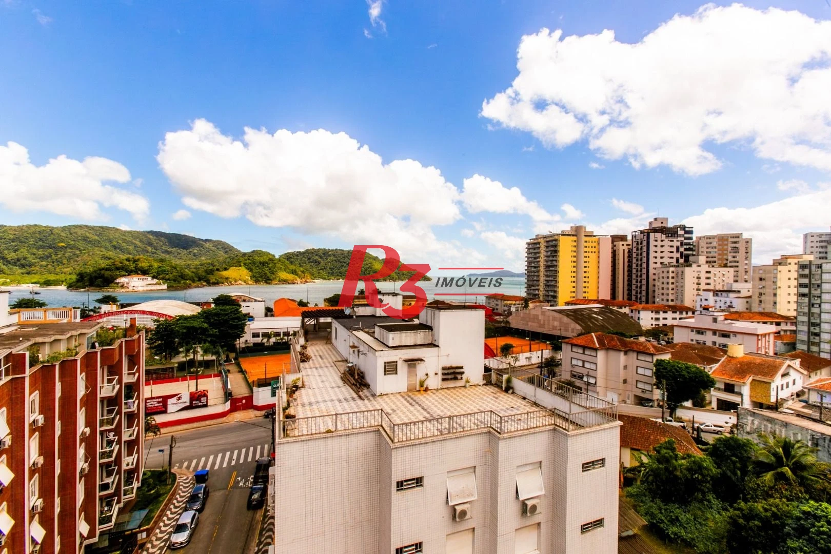 Cobertura com 3 dormitórios à venda, 274 m² por R$ 1.750.000,00 - Ponta da Praia - Santos/SP