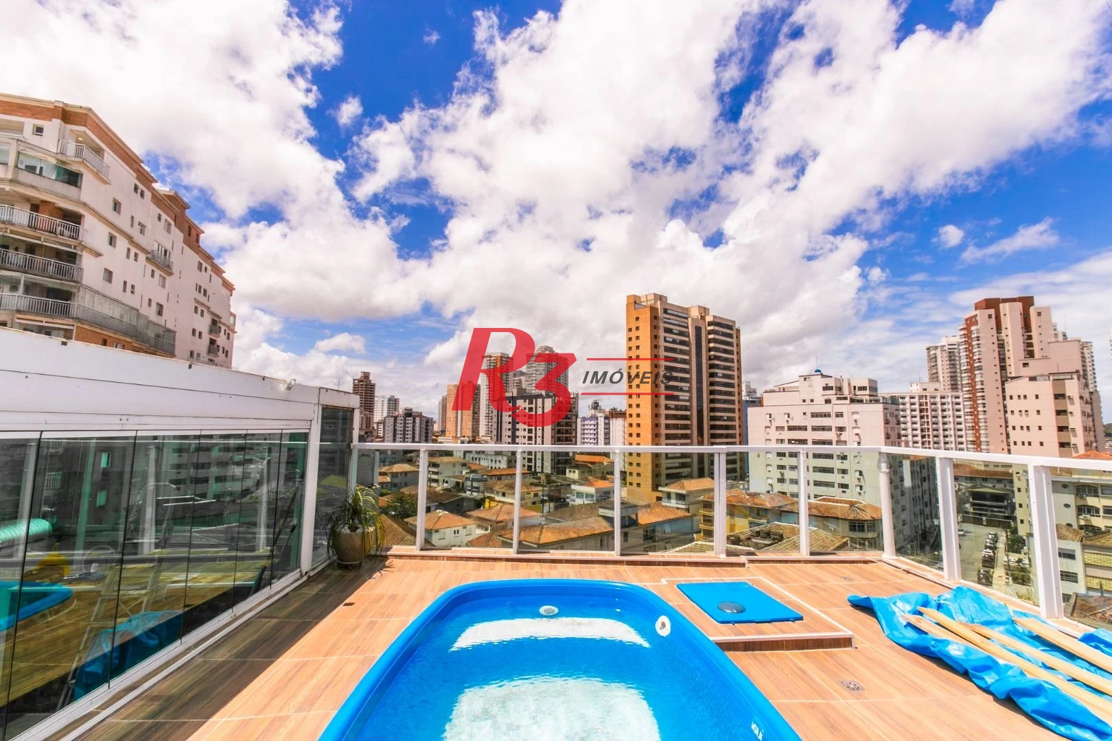 Cobertura com 3 dormitórios à venda, 274 m² por R$ 1.750.000,00 - Ponta da Praia - Santos/SP