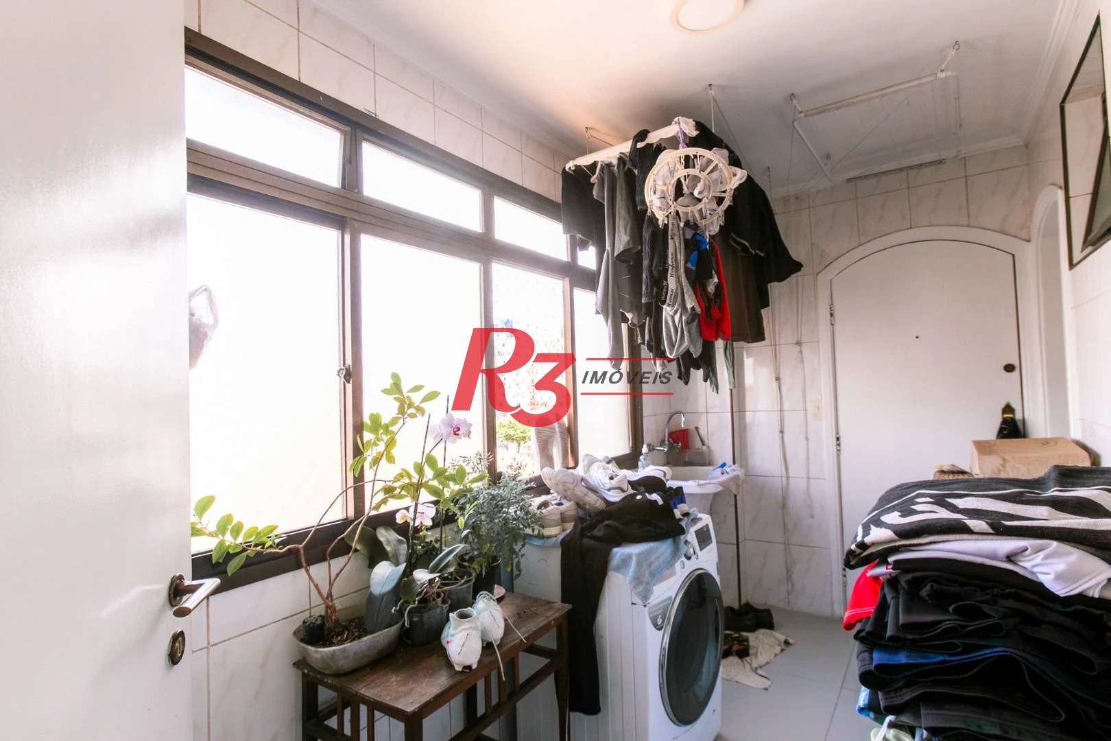 Cobertura com 3 dormitórios à venda, 274 m² por R$ 1.750.000,00 - Ponta da Praia - Santos/SP