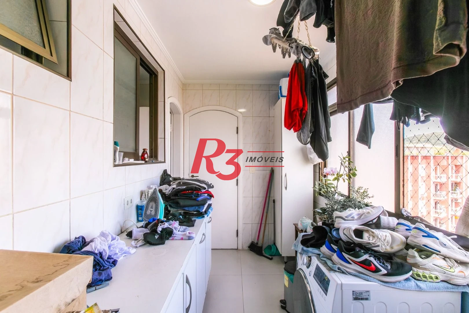 Cobertura com 3 dormitórios à venda, 274 m² por R$ 1.750.000,00 - Ponta da Praia - Santos/SP