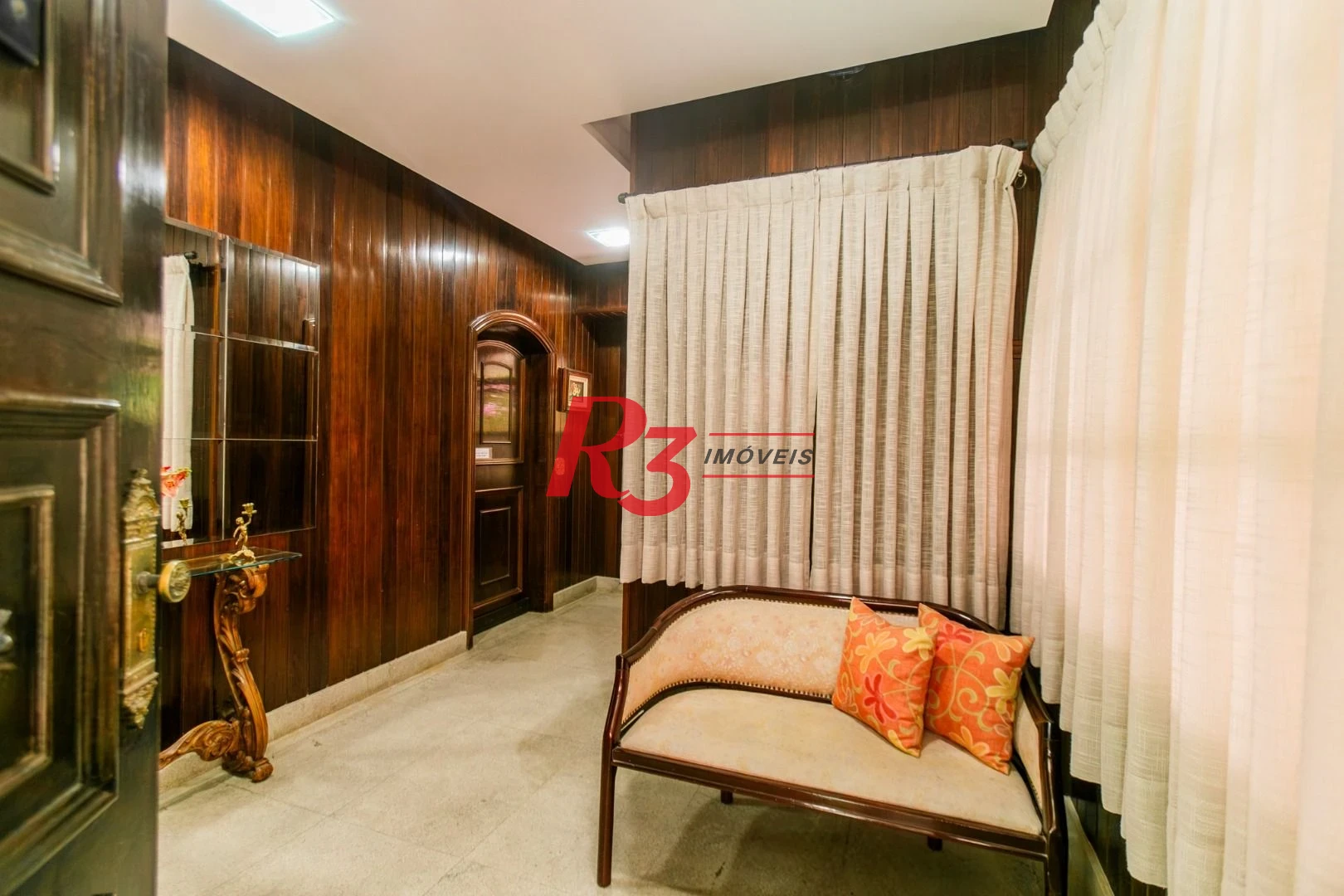 Cobertura com 3 dormitórios à venda, 274 m² por R$ 1.750.000,00 - Ponta da Praia - Santos/SP