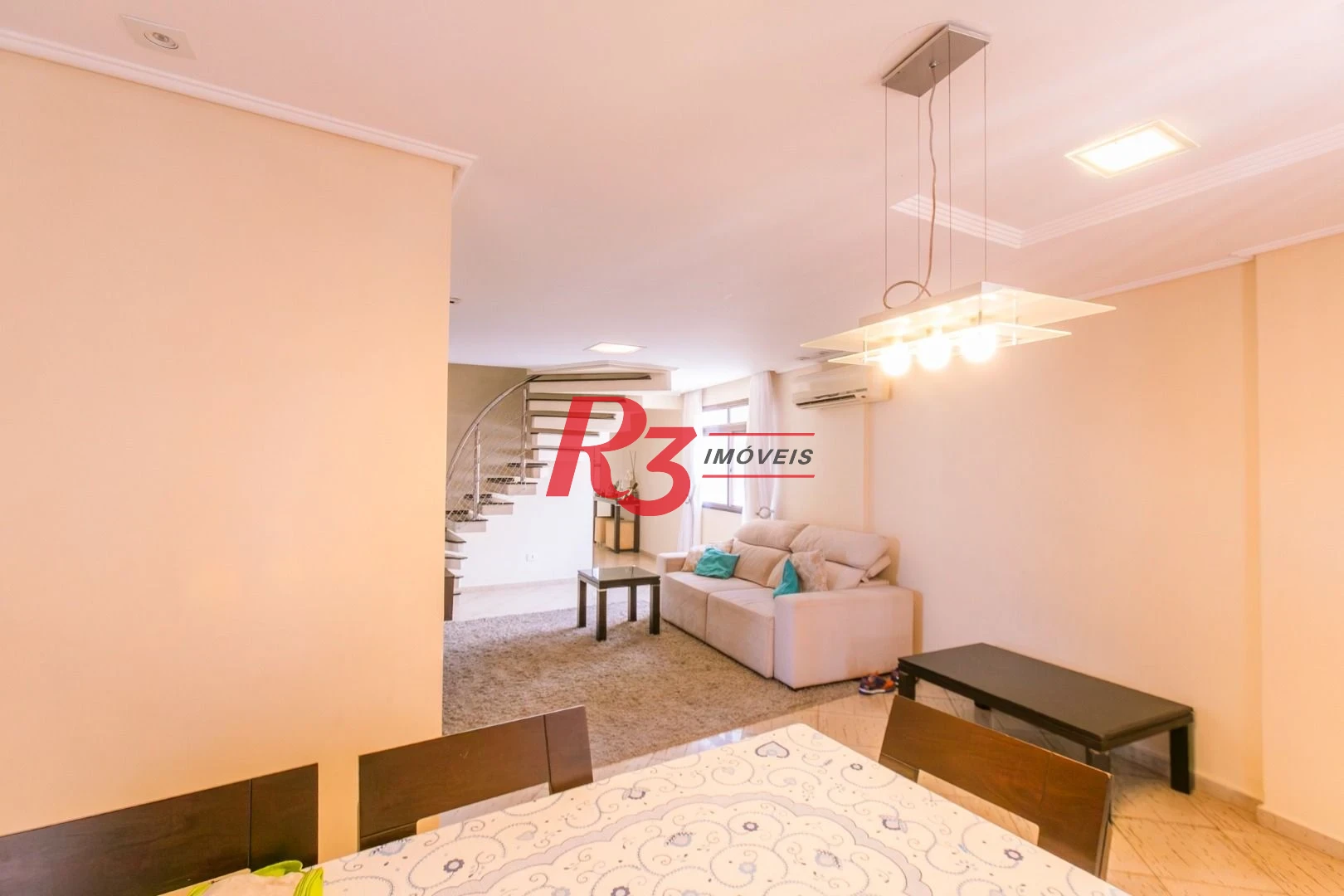 Cobertura com 3 dormitórios à venda, 274 m² por R$ 1.750.000,00 - Ponta da Praia - Santos/SP