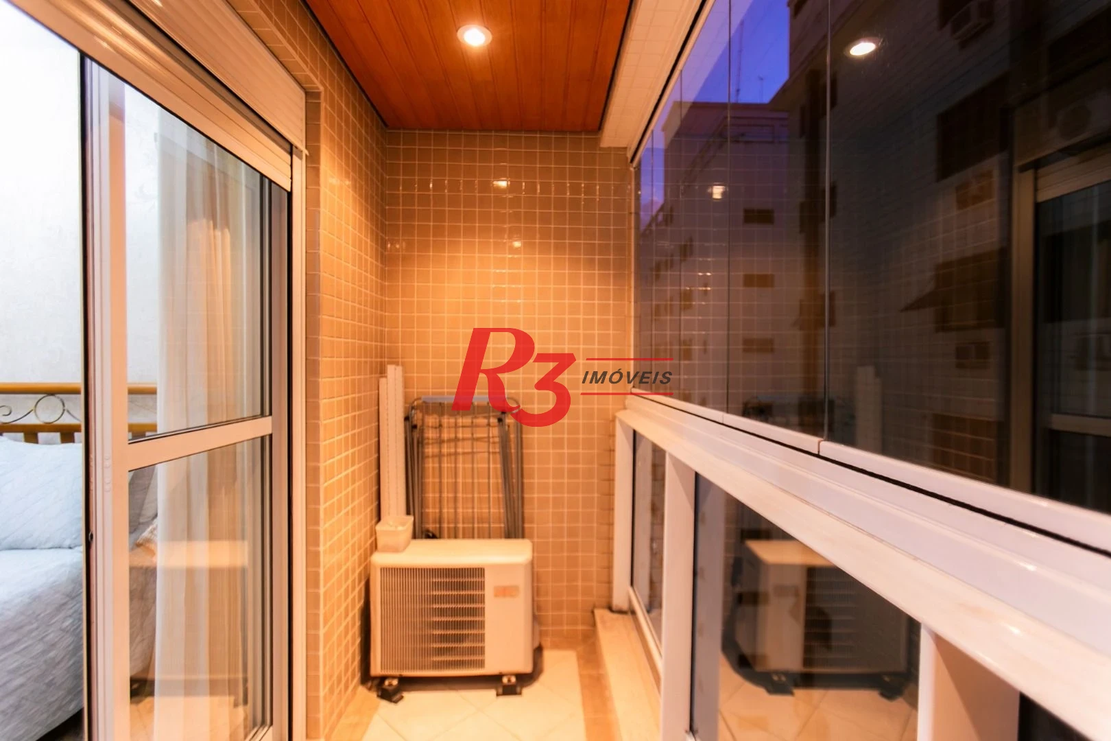 Apartamento à venda, 243 m² por R$ 2.900.000,00 - Gonzaga - Santos/SP