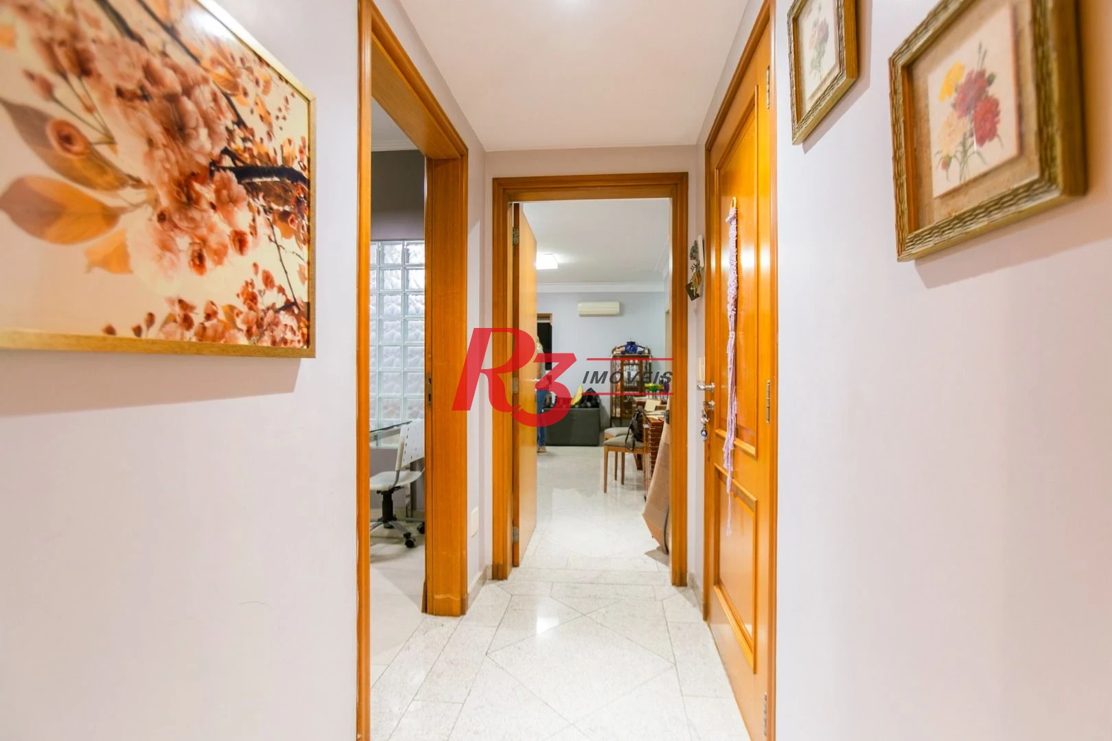 Apartamento à venda, 243 m² por R$ 2.900.000,00 - Gonzaga - Santos/SP