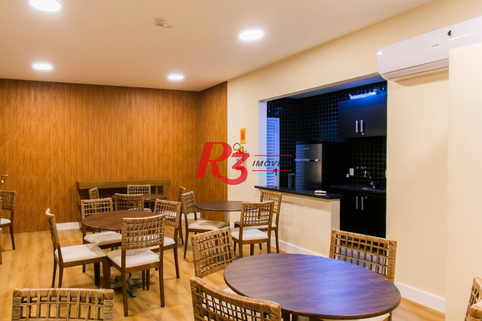Apartamento à venda, 243 m² por R$ 2.900.000,00 - Gonzaga - Santos/SP