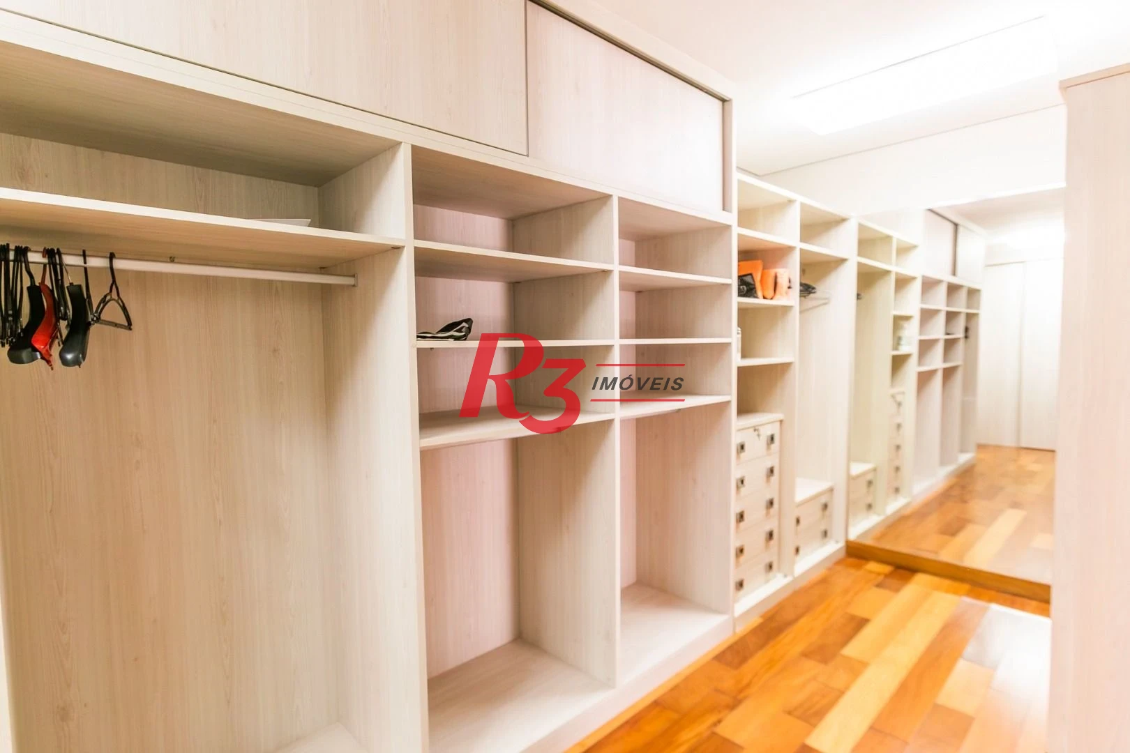 Apartamento à venda, 475 m² por R$ 14.000.000,00 - Gonzaga - Santos/SP