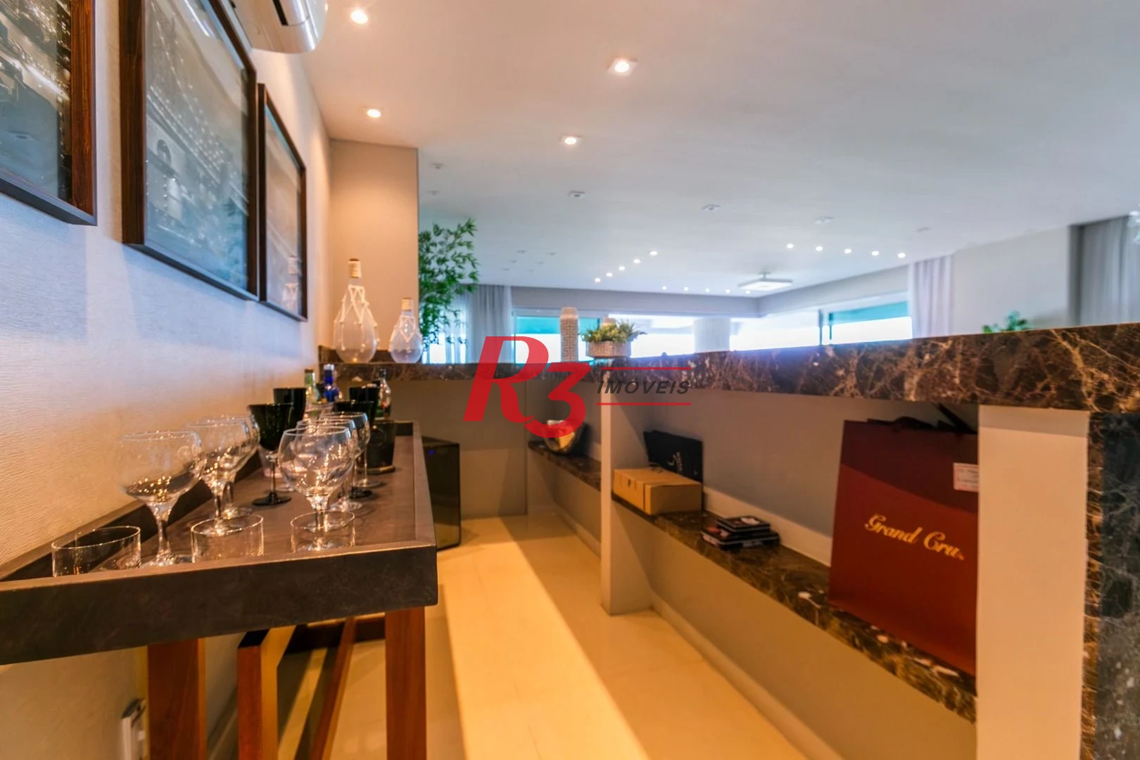 Apartamento à venda, 475 m² por R$ 14.000.000,00 - Gonzaga - Santos/SP