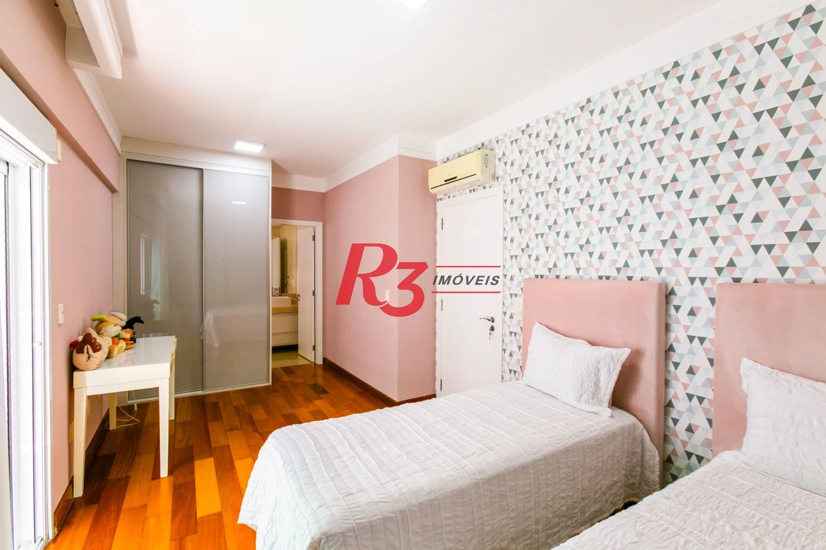 Apartamento à venda, 475 m² por R$ 14.000.000,00 - Gonzaga - Santos/SP