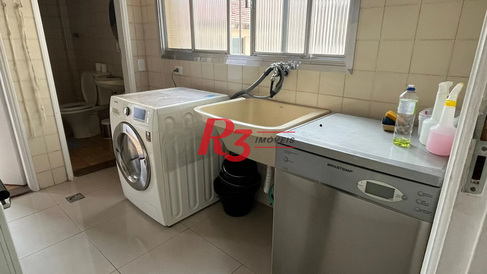 Apartamento com 3 dormitórios à venda, 130 m² por R$ 1.300.000,00 - Gonzaga - Santos/SP