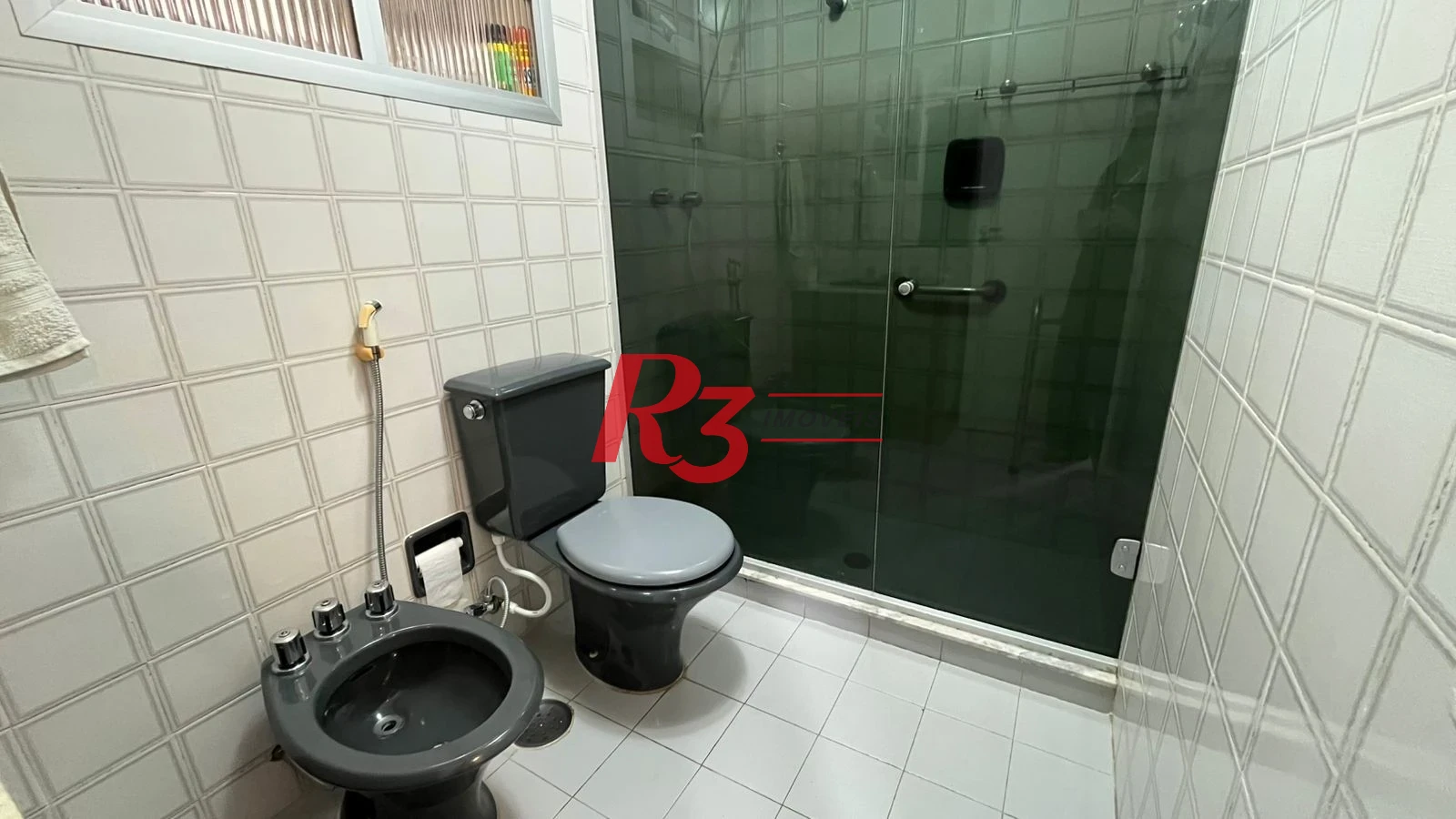 Apartamento com 3 dormitórios à venda, 130 m² por R$ 1.300.000,00 - Gonzaga - Santos/SP