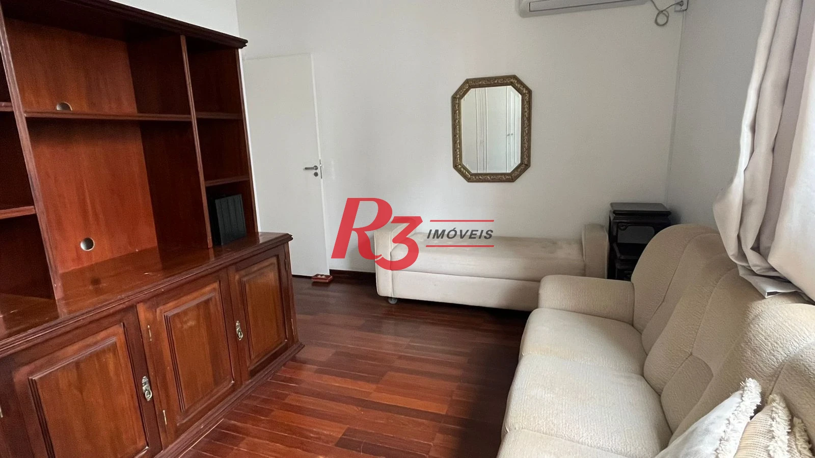 Apartamento com 3 dormitórios à venda, 130 m² por R$ 1.300.000,00 - Gonzaga - Santos/SP
