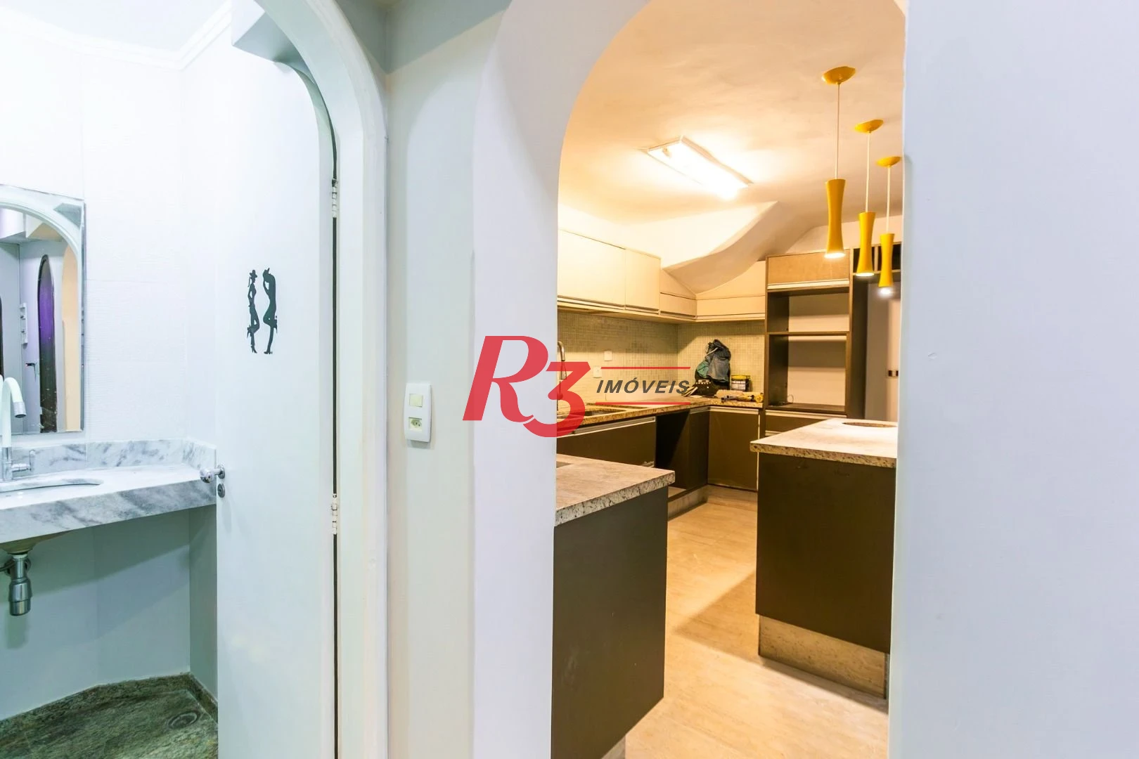 Sobrado para alugar, 176 m² por R$ 12.000,00/mês - Gonzaga - Santos/SP