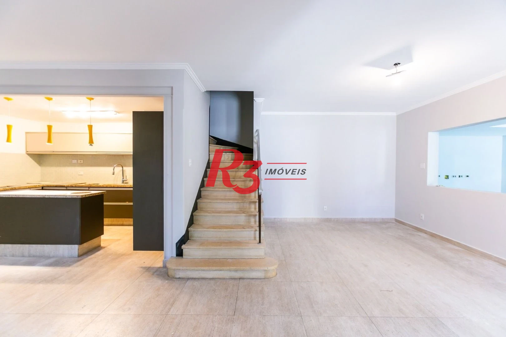 Sobrado para alugar, 176 m² por R$ 12.000,00/mês - Gonzaga - Santos/SP