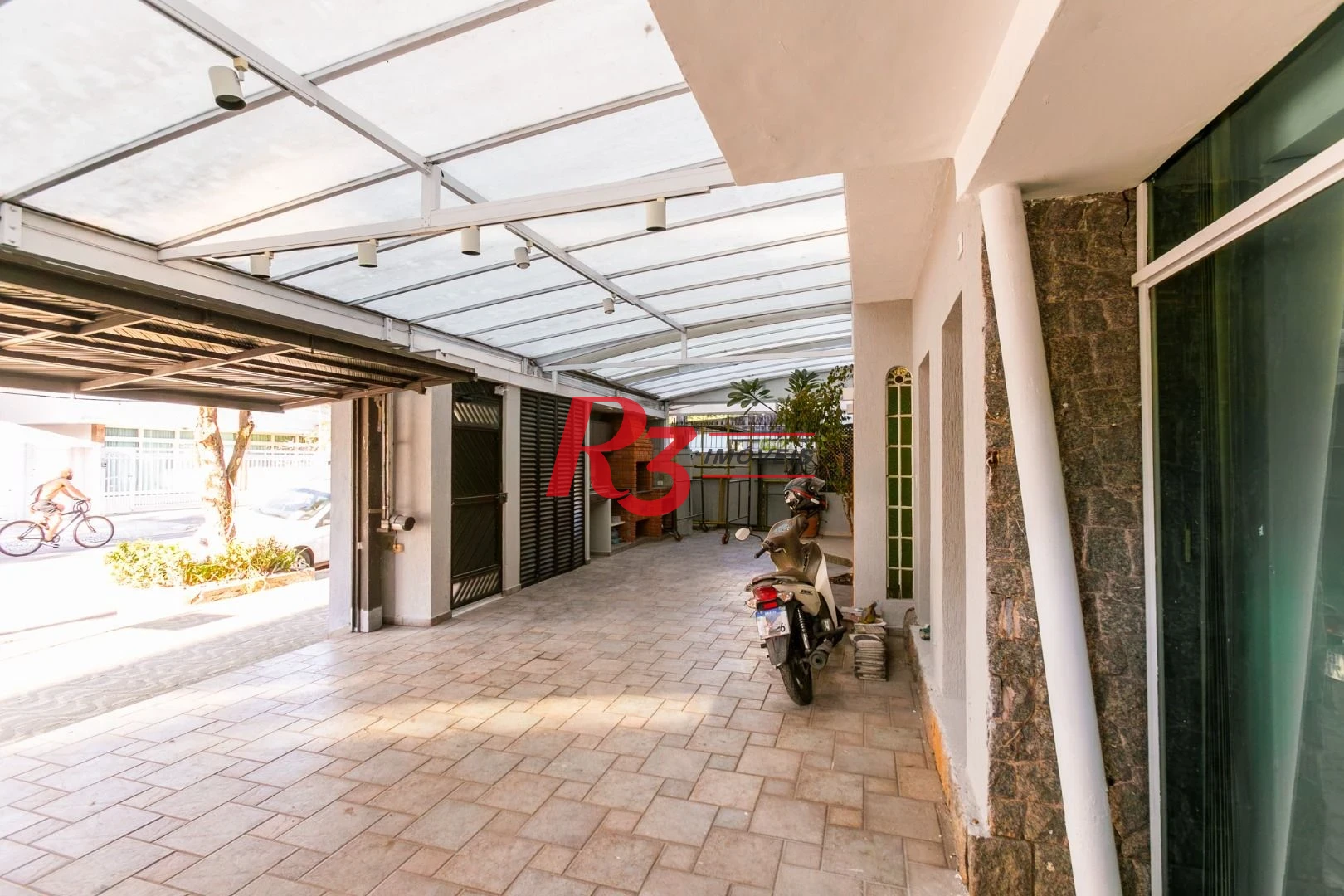 Sobrado para alugar, 176 m² por R$ 12.000,00/mês - Gonzaga - Santos/SP