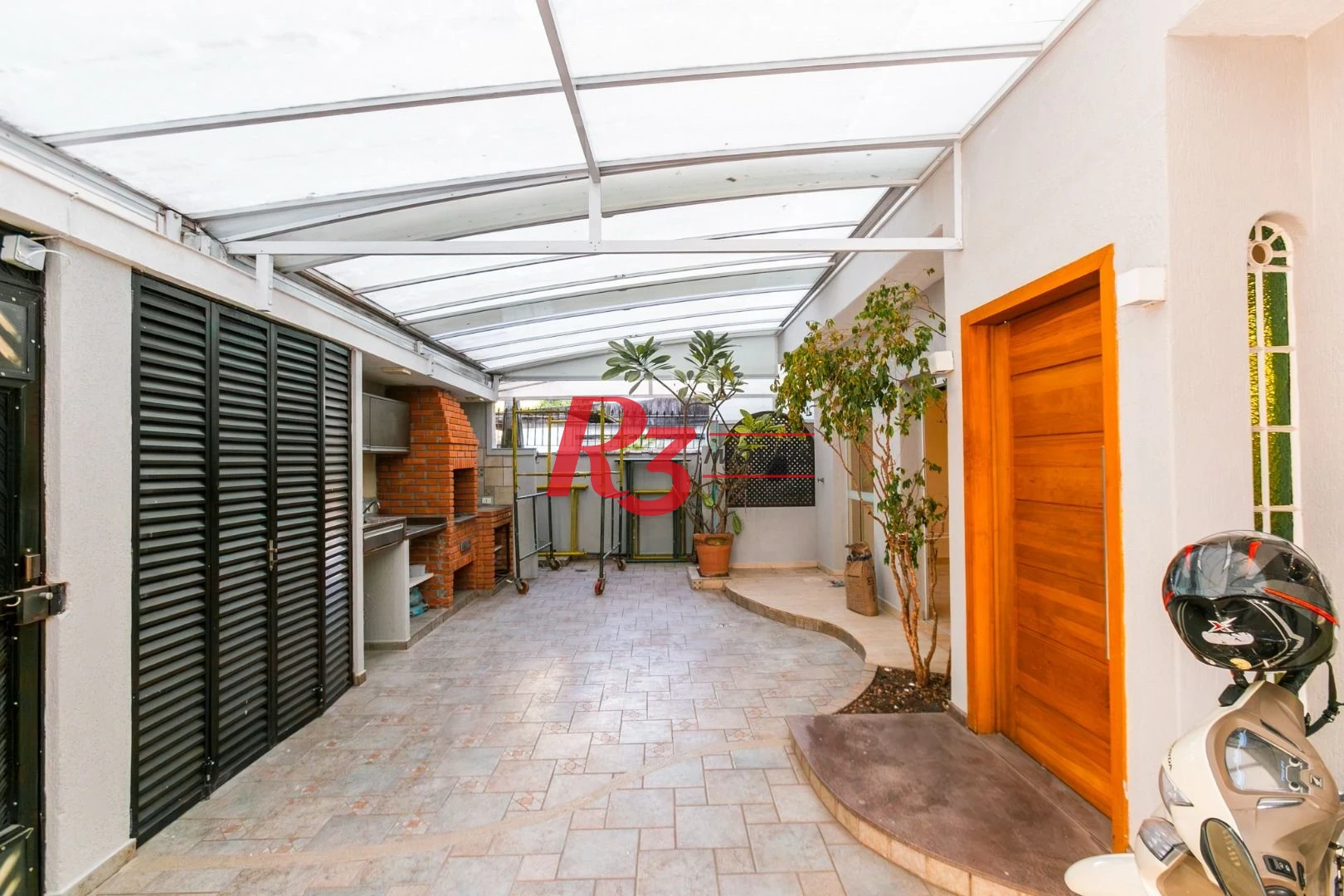Sobrado para alugar, 176 m² por R$ 12.000,00/mês - Gonzaga - Santos/SP