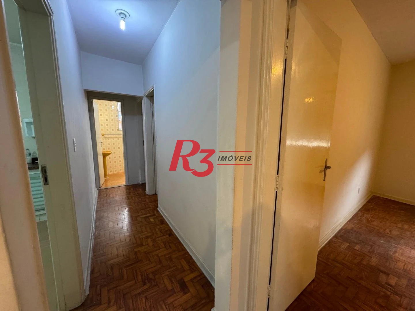 Apartamento com 3 dormitórios para alugar, 100 m² por R$ 3.300,02/mês - Embaré - Santos/SP