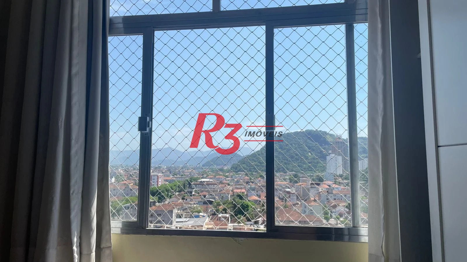 Apartamento com 1 dormitório à venda, 35 m² por R$ 290.000,00 - Centro - São Vicente/SP