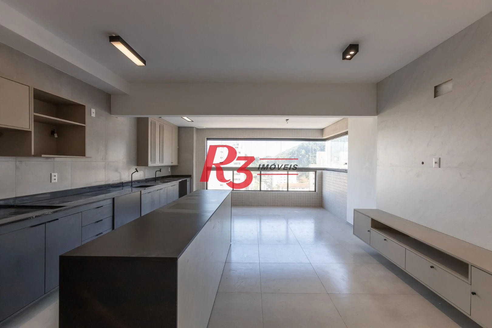 Apartamento com 2 dormitórios para alugar, 70 m² por R$ 4.847,92/mês - José Menino - Santos/SP