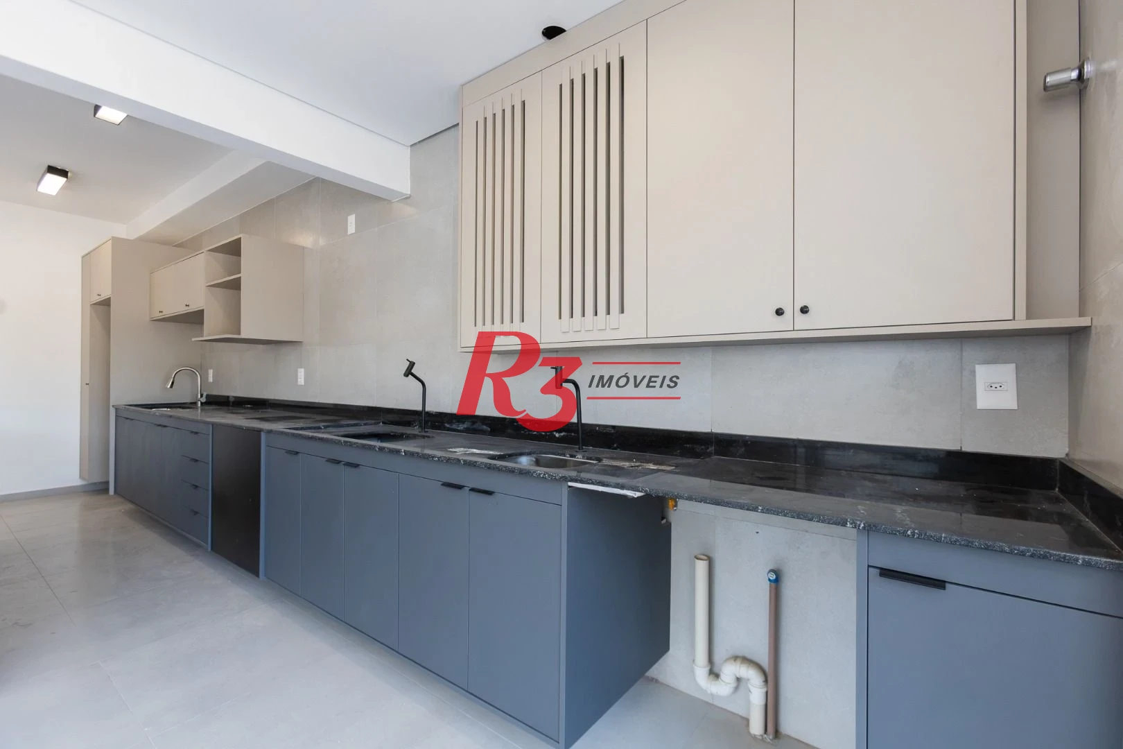 Apartamento com 2 dormitórios para alugar, 70 m² por R$ 4.847,92/mês - José Menino - Santos/SP