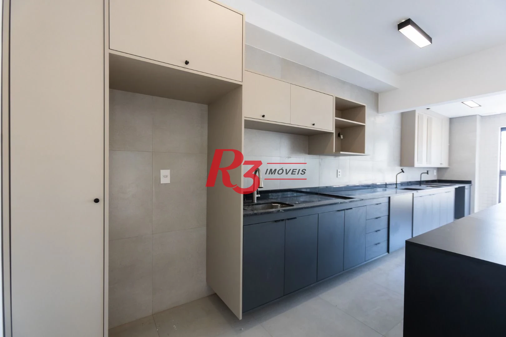 Apartamento com 2 dormitórios para alugar, 70 m² por R$ 4.847,92/mês - José Menino - Santos/SP