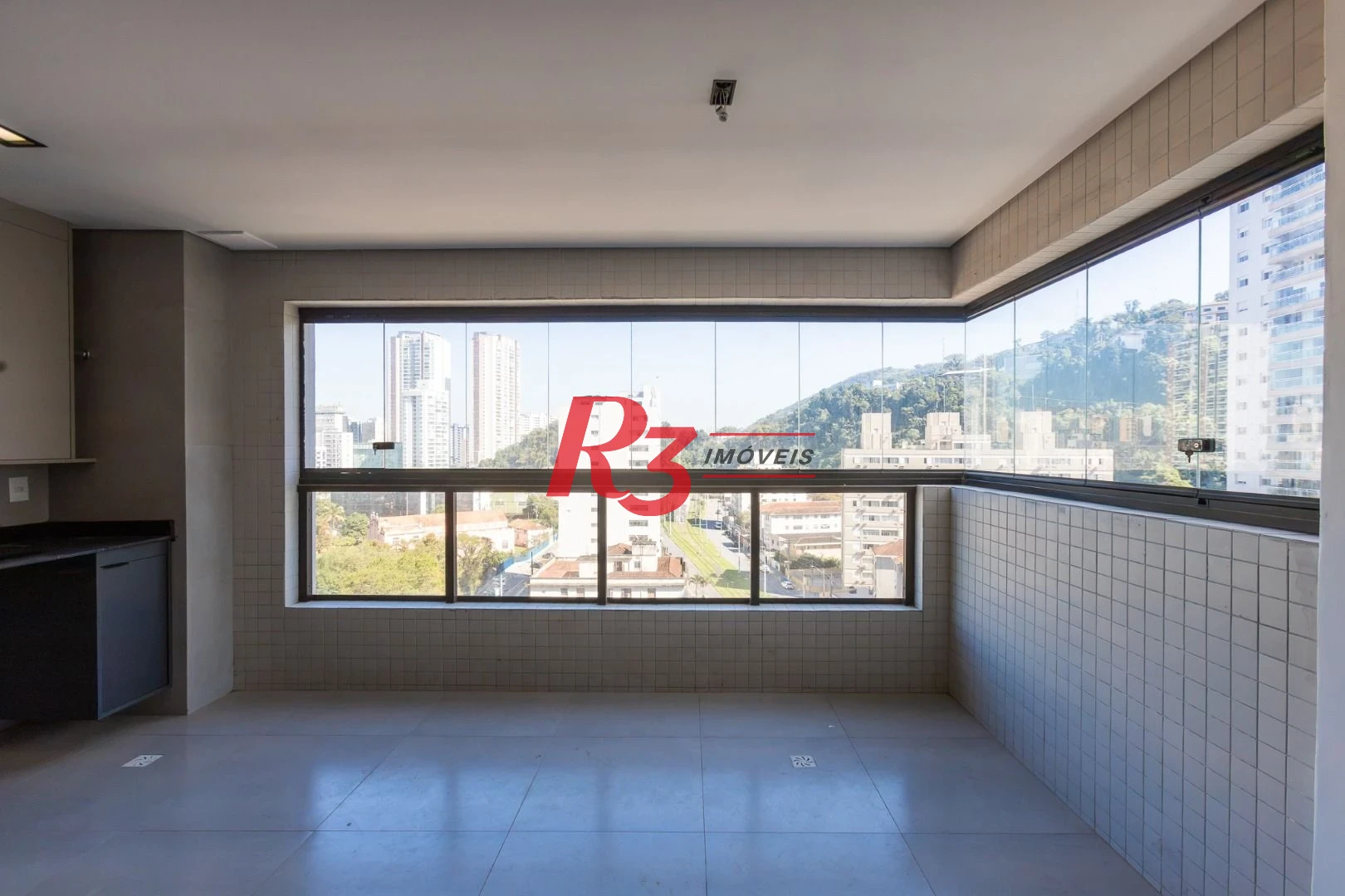 Apartamento com 2 dormitórios para alugar, 70 m² por R$ 4.847,92/mês - José Menino - Santos/SP
