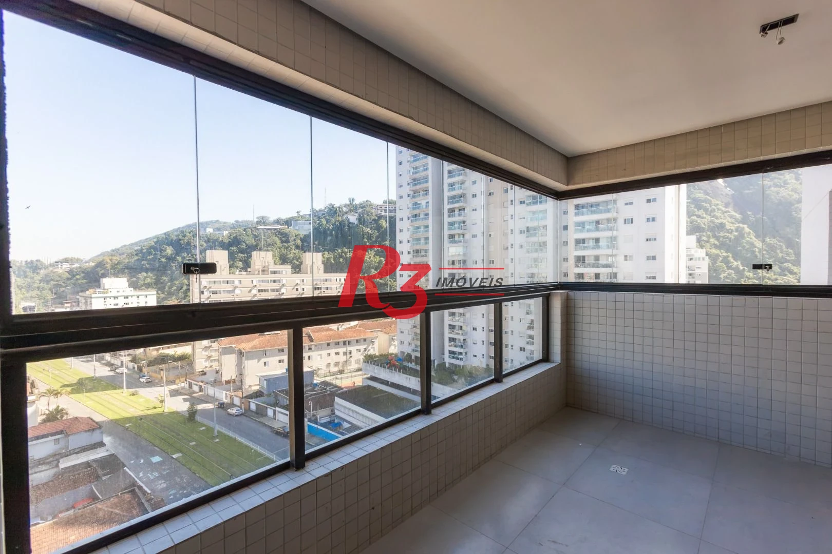 Apartamento com 2 dormitórios para alugar, 70 m² por R$ 4.847,92/mês - José Menino - Santos/SP
