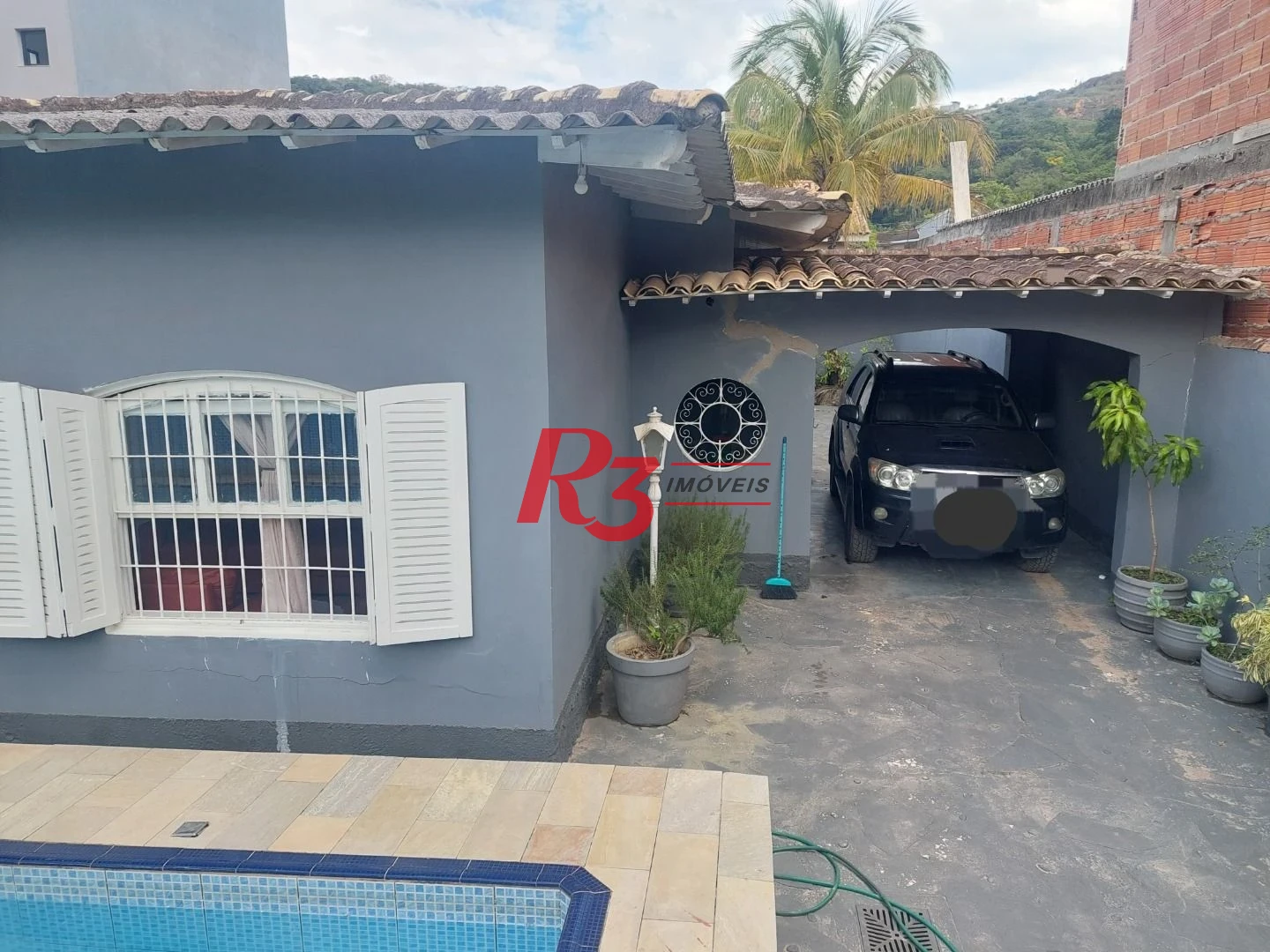 Casa com 4 dormitórios à venda, 375 m² por R$ 670.000,00 - Balneário Praia do Pernambuco - Guarujá/SP