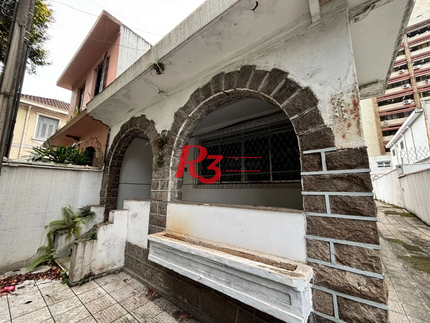 Sobrado com 3 dormitórios para alugar, 235 m² por R$ 15.900,00/mês - Gonzaga - Santos/SP