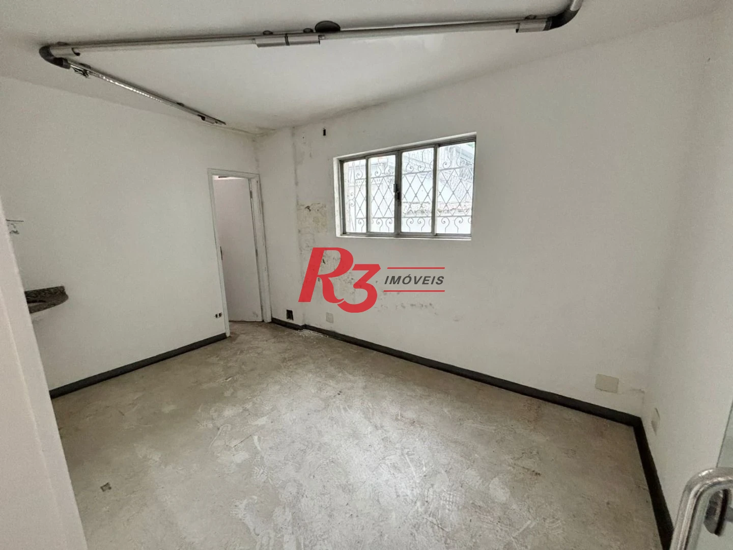 Sobrado com 3 dormitórios para alugar, 235 m² por R$ 15.900,00/mês - Gonzaga - Santos/SP