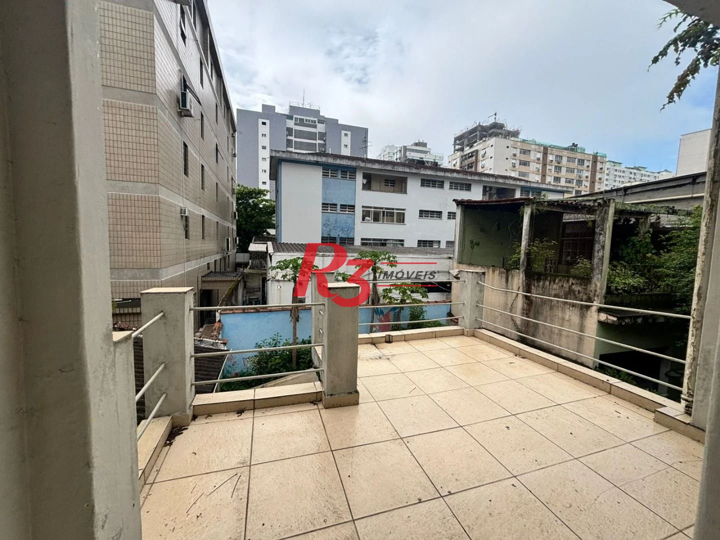 Casa com 4 dormitórios à venda, 139 m² por R$ 1.000.000,00 - Embaré - Santos/SP