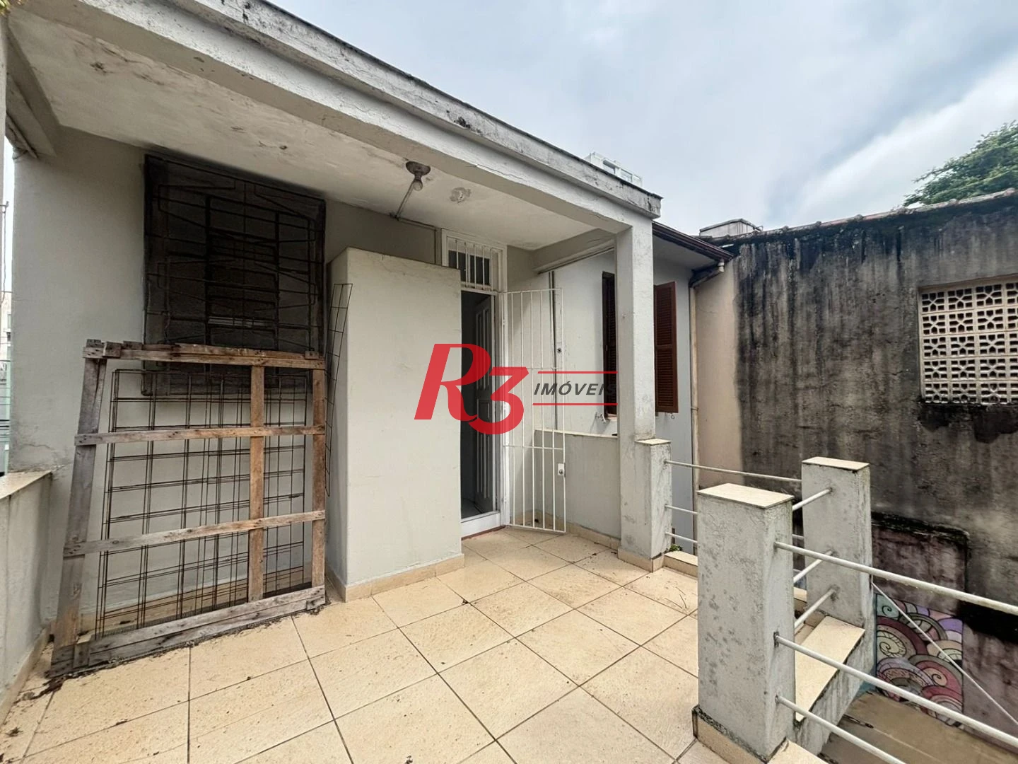 Casa com 4 dormitórios à venda, 139 m² por R$ 1.000.000,00 - Embaré - Santos/SP