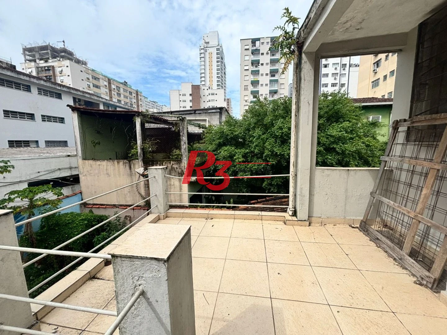 Casa com 4 dormitórios à venda, 139 m² por R$ 1.000.000,00 - Embaré - Santos/SP