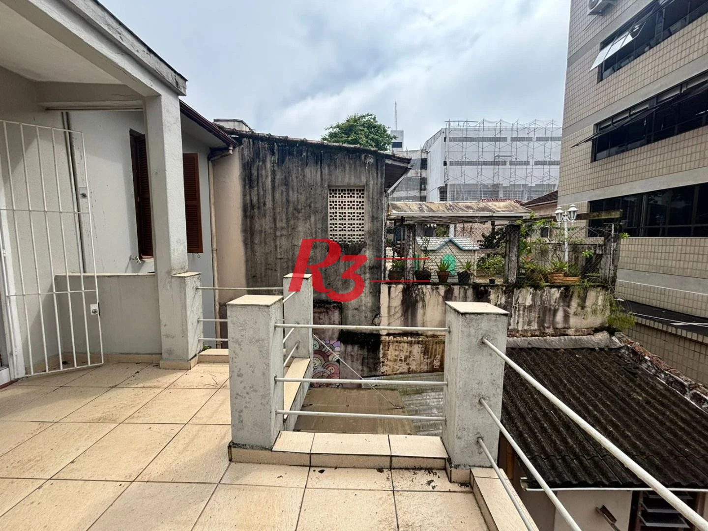 Casa com 4 dormitórios à venda, 139 m² por R$ 1.000.000,00 - Embaré - Santos/SP