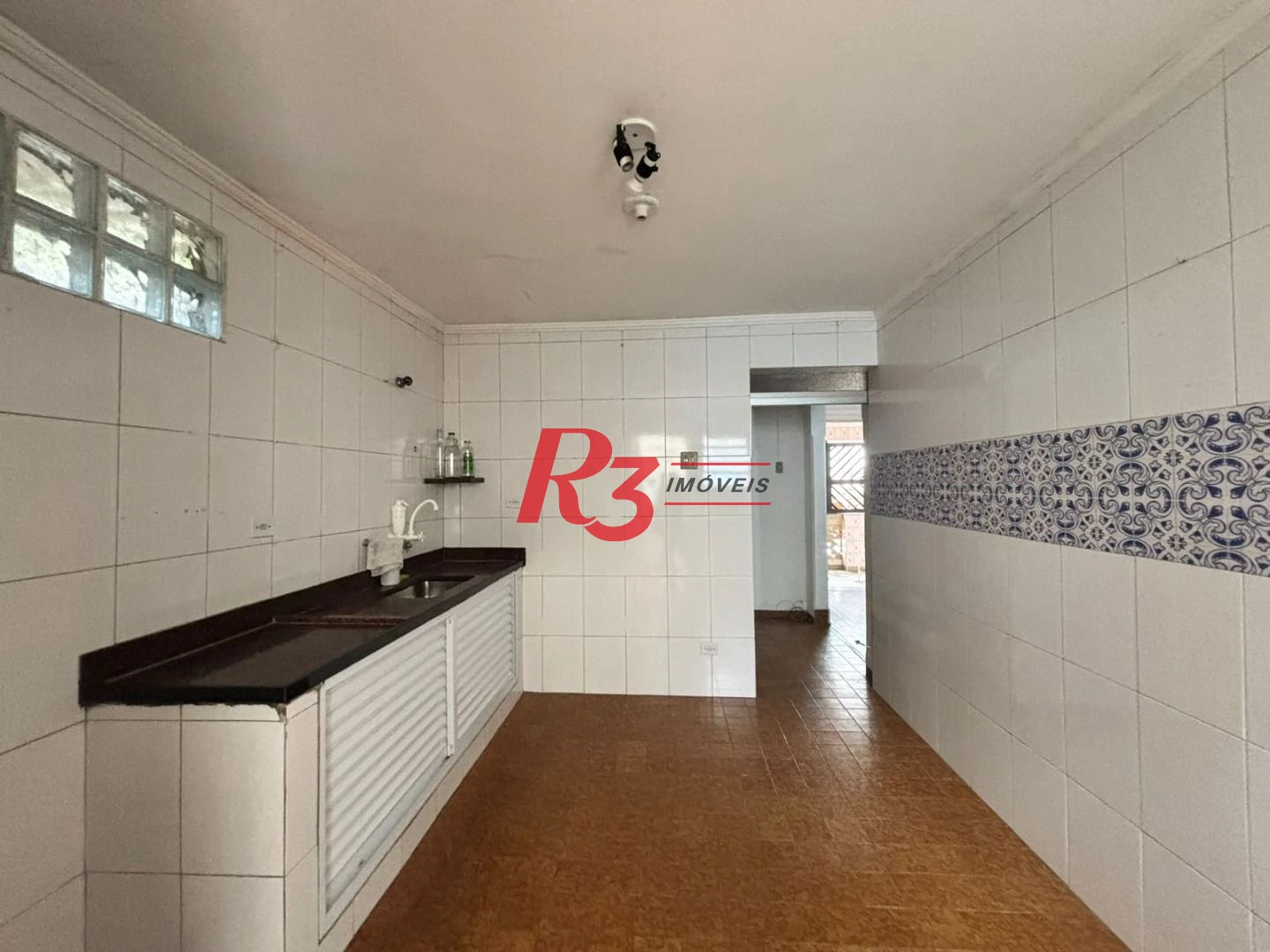 Casa com 4 dormitórios à venda, 139 m² por R$ 1.000.000,00 - Embaré - Santos/SP
