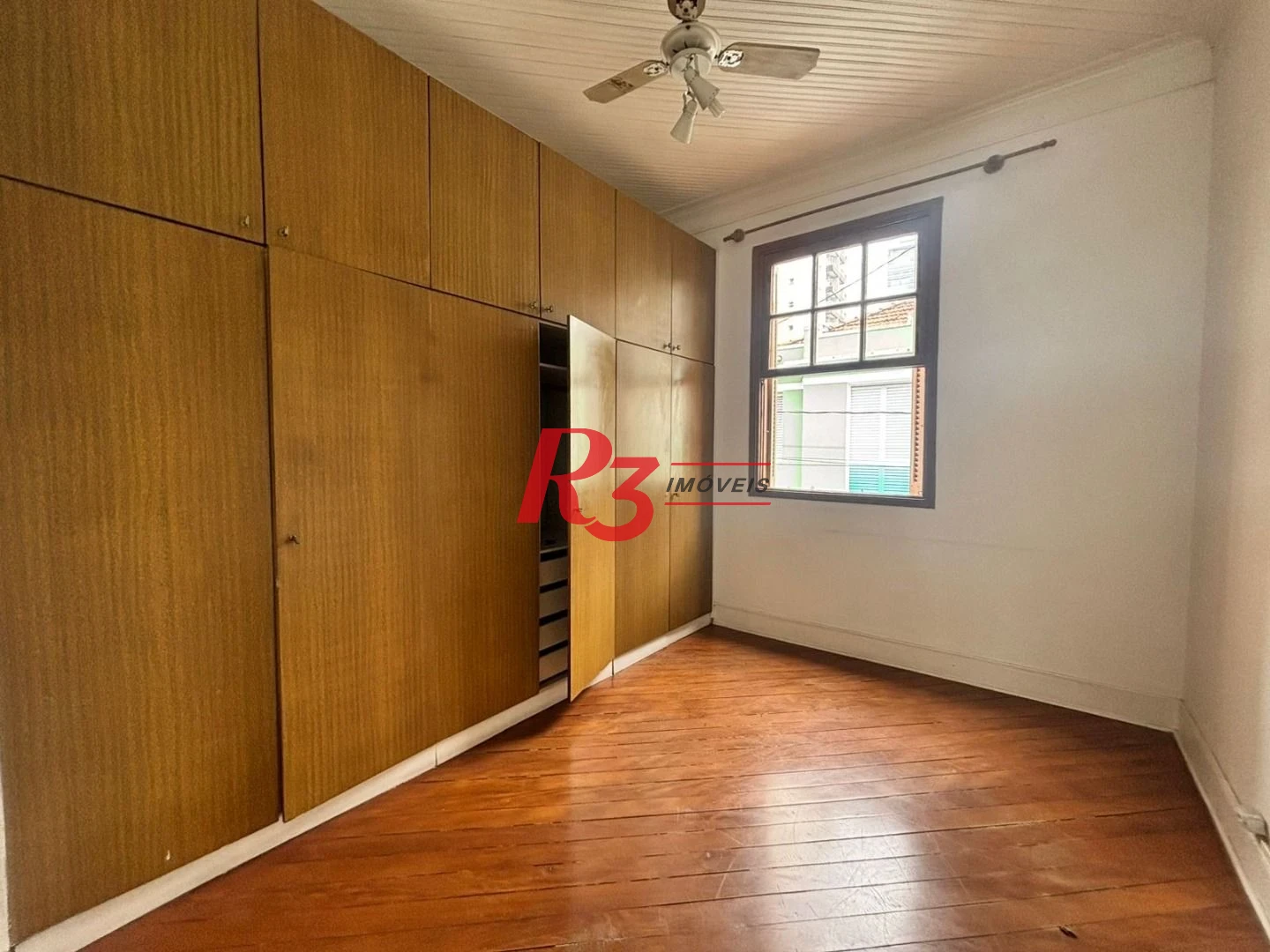 Casa com 4 dormitórios à venda, 139 m² por R$ 1.000.000,00 - Embaré - Santos/SP