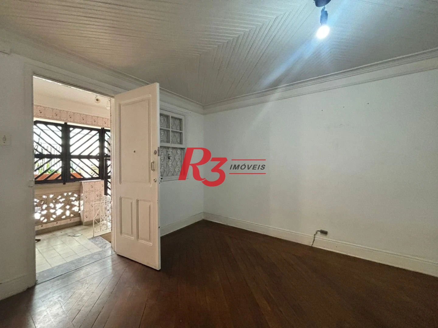 Casa com 4 dormitórios à venda, 139 m² por R$ 1.000.000,00 - Embaré - Santos/SP