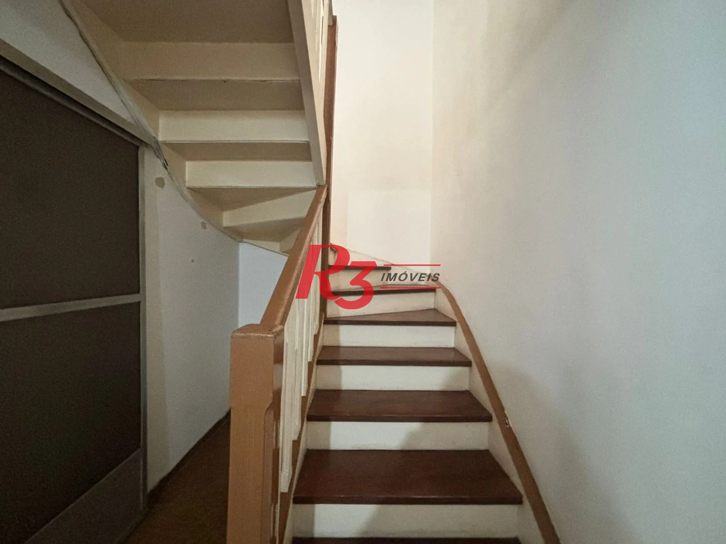 Casa com 4 dormitórios à venda, 139 m² por R$ 1.000.000,00 - Embaré - Santos/SP