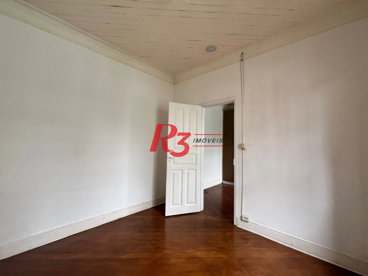 Casa com 4 dormitórios à venda, 139 m² por R$ 1.000.000,00 - Embaré - Santos/SP