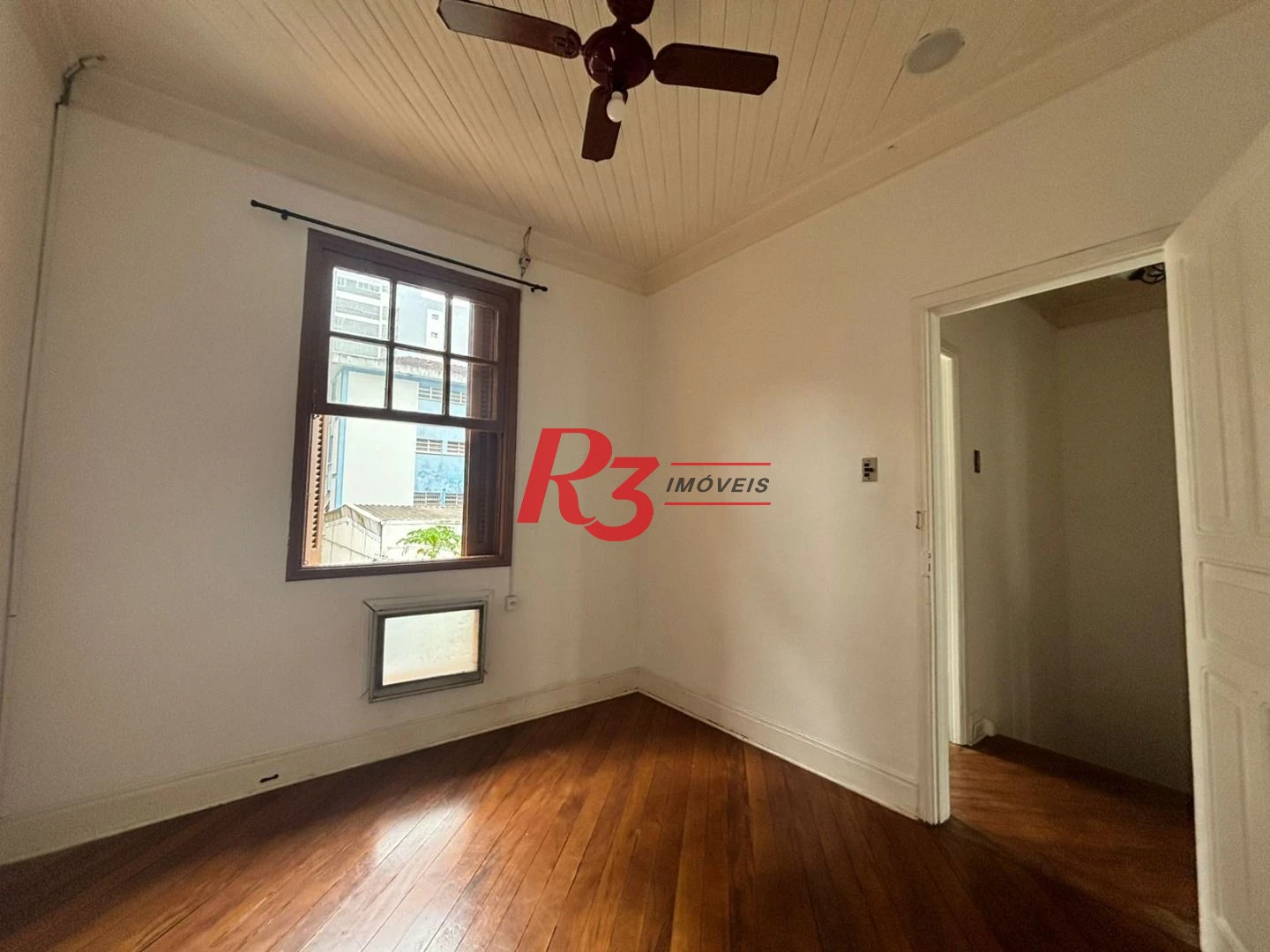 Casa com 4 dormitórios à venda, 139 m² por R$ 1.000.000,00 - Embaré - Santos/SP