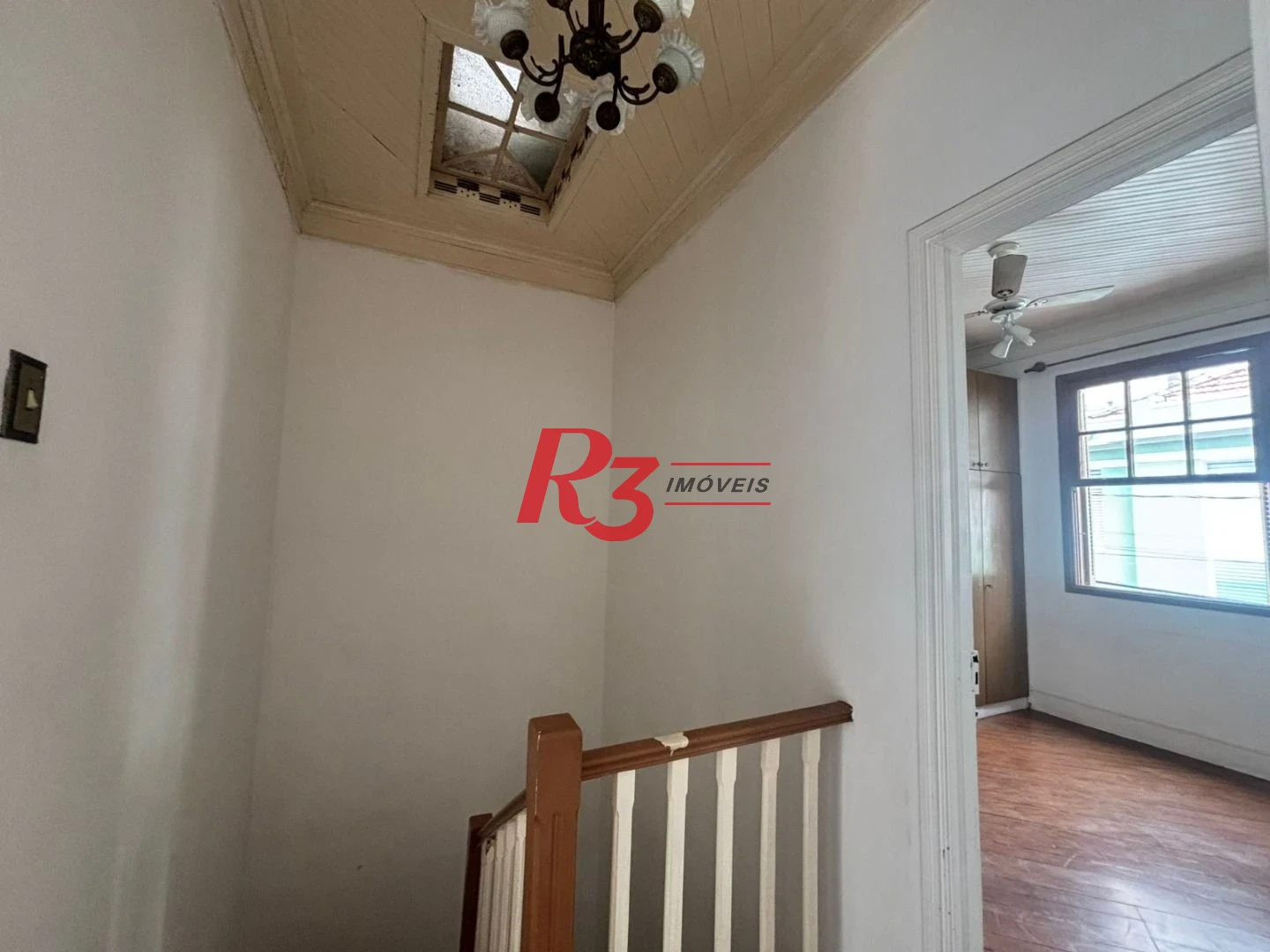 Casa com 4 dormitórios à venda, 139 m² por R$ 1.000.000,00 - Embaré - Santos/SP