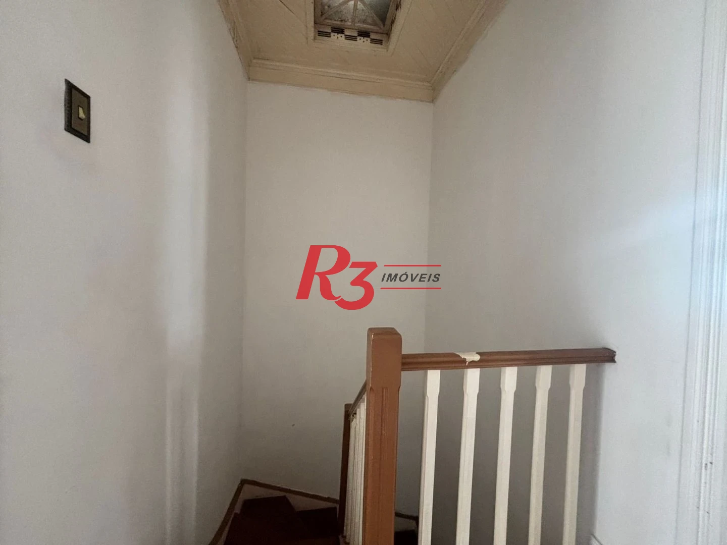 Casa com 4 dormitórios à venda, 139 m² por R$ 1.000.000,00 - Embaré - Santos/SP