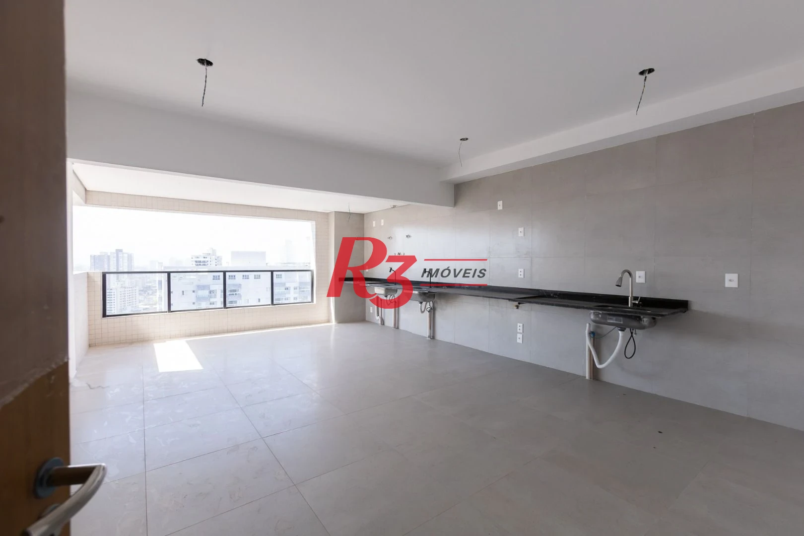 Apartamento com 2 dormitórios à venda, 70 m² por R$ 868.651,00 - José Menino - Santos/SP