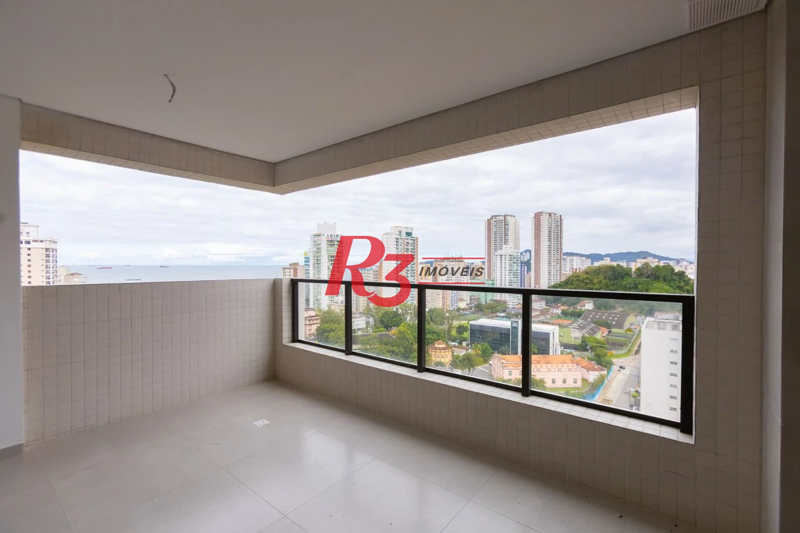Apartamento com 2 dormitórios à venda, 70 m² por R$ 985.000,00 - José Menino - Santos/SP