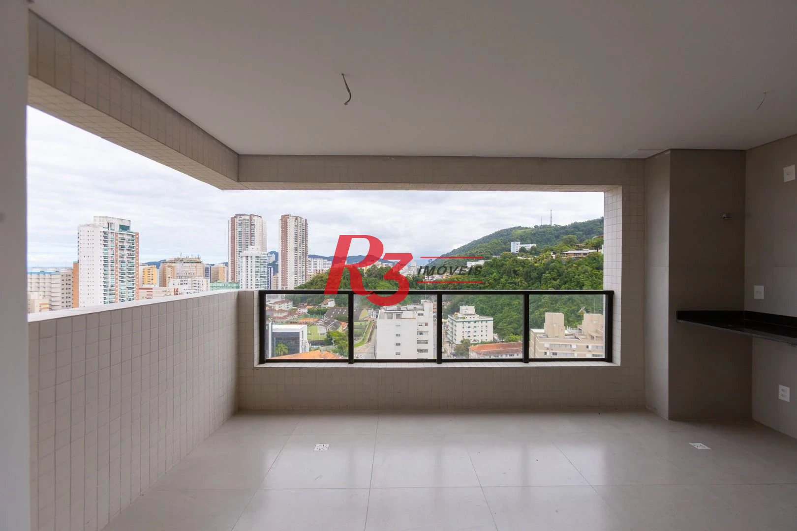 Apartamento com 2 dormitórios à venda, 70 m² por R$ 985.000,00 - José Menino - Santos/SP