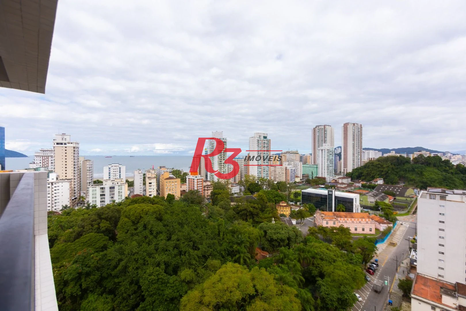 Apartamento com 2 dormitórios à venda, 70 m² por R$ 985.000,00 - José Menino - Santos/SP