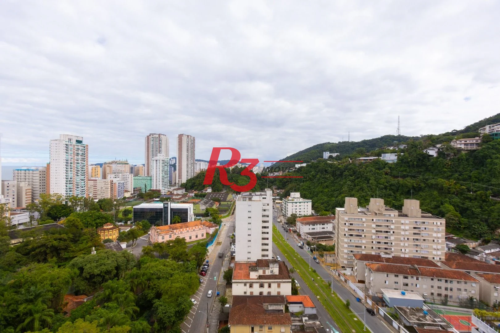 Apartamento com 2 dormitórios à venda, 70 m² por R$ 985.000,00 - José Menino - Santos/SP