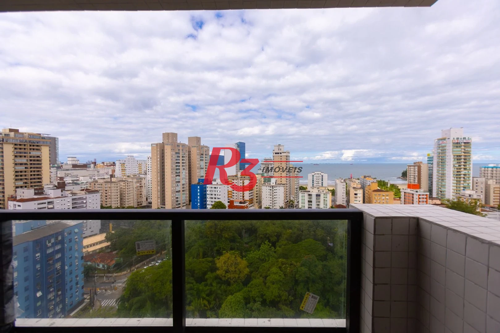 Apartamento com 2 dormitórios à venda, 70 m² por R$ 985.000,00 - José Menino - Santos/SP