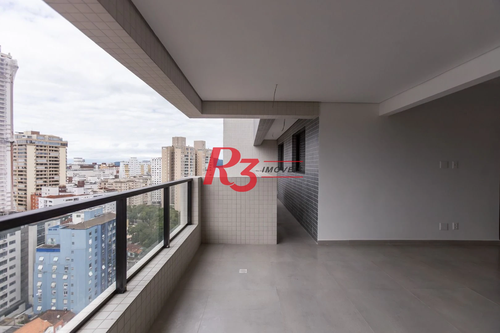 Apartamento com 2 dormitórios à venda, 69 m² por R$ 780.225,00 - José Menino - Santos/SP