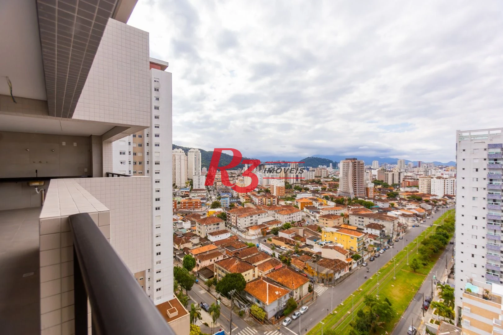 Apartamento com 2 dormitórios à venda, 69 m² por R$ 780.225,00 - José Menino - Santos/SP